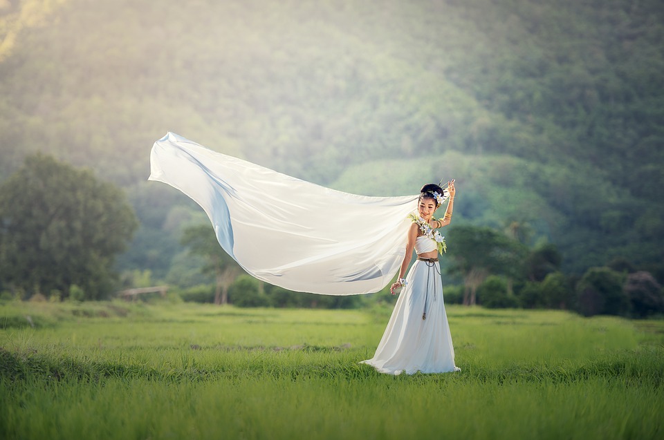pretty wedding dress